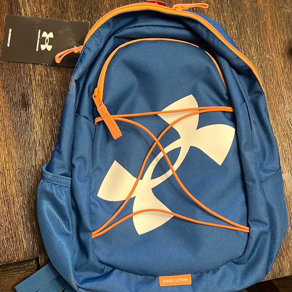 COPY - UNDER ARMOUR 14L BACKPACK UNISEX